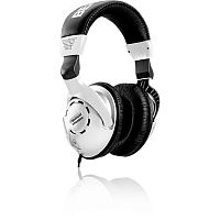 Behringer HPS3000