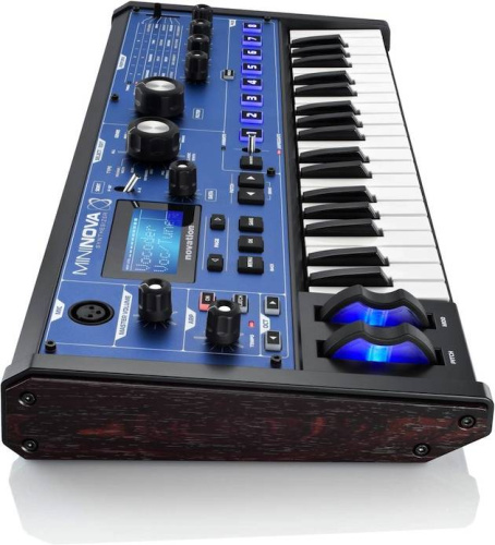 Novation MiniNova фото 4